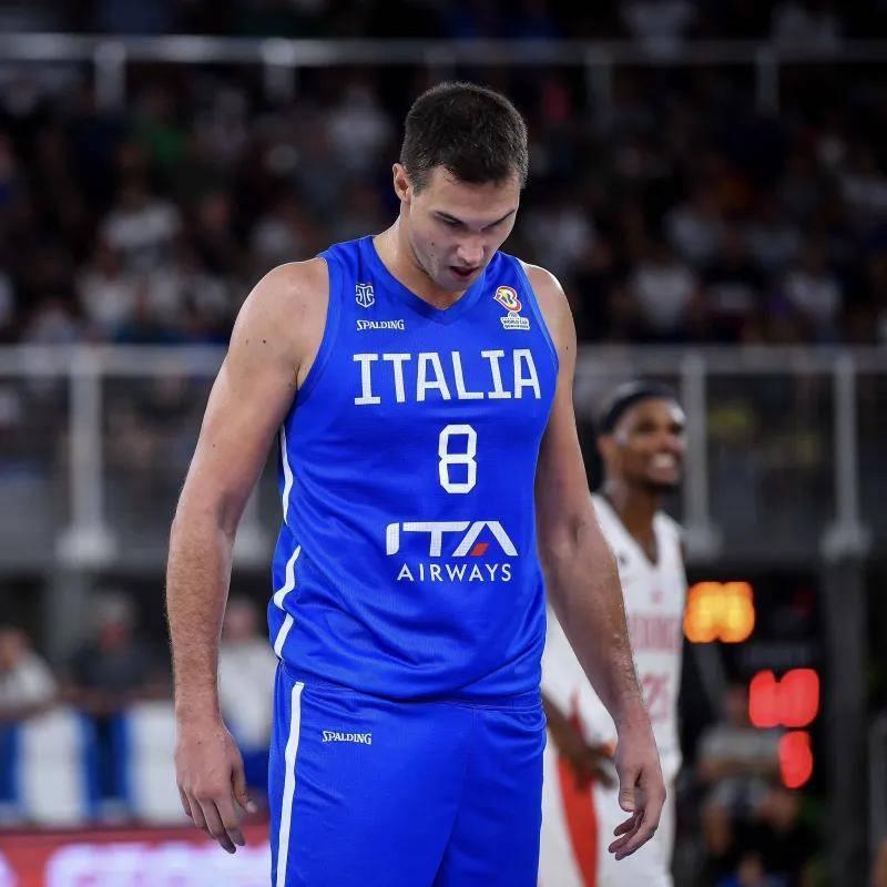 加里纳利左膝盖半月板撕裂，前交叉韧带无损伤