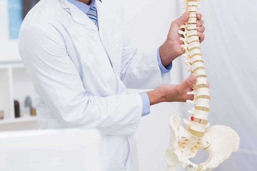 脊柱侧弯有什么危害？怎么形成的？怎么矫正？